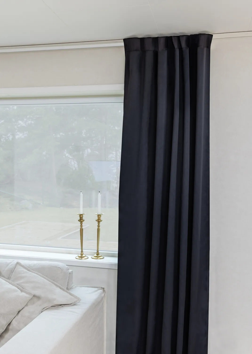 Curtains - Blackout curtain Alina (black)