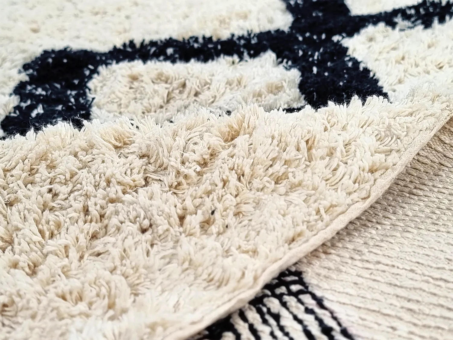 Round rug - Chablis Natural Cotton Shaggy (offwhite/black)