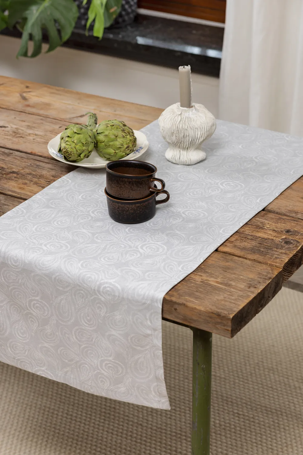 Table runner - Merja (grey)