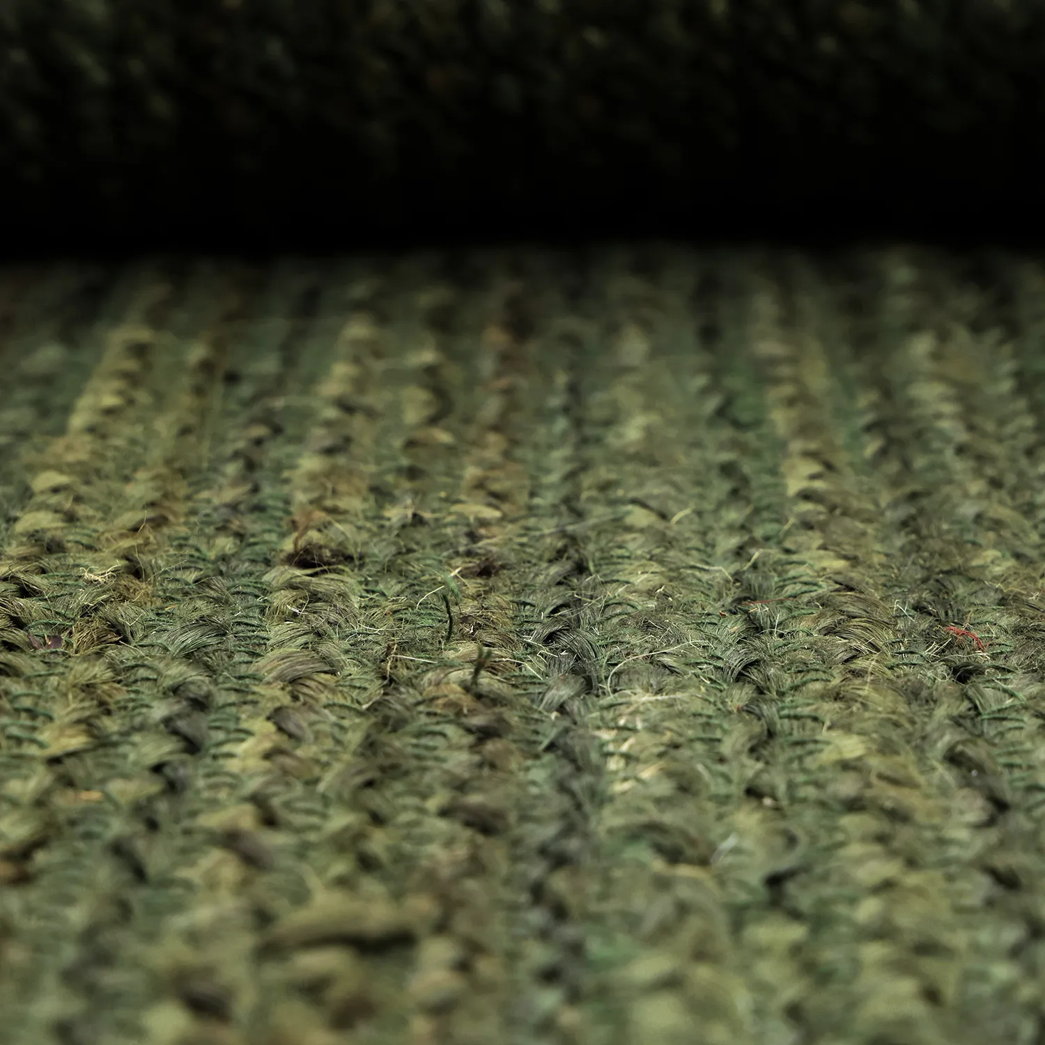 Irregular round jute rug - San Francisco (army green)