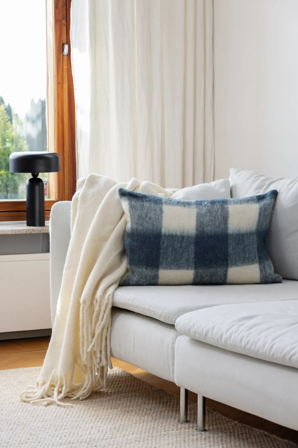 Cushion cover in wool mix - Phoebe (blue)