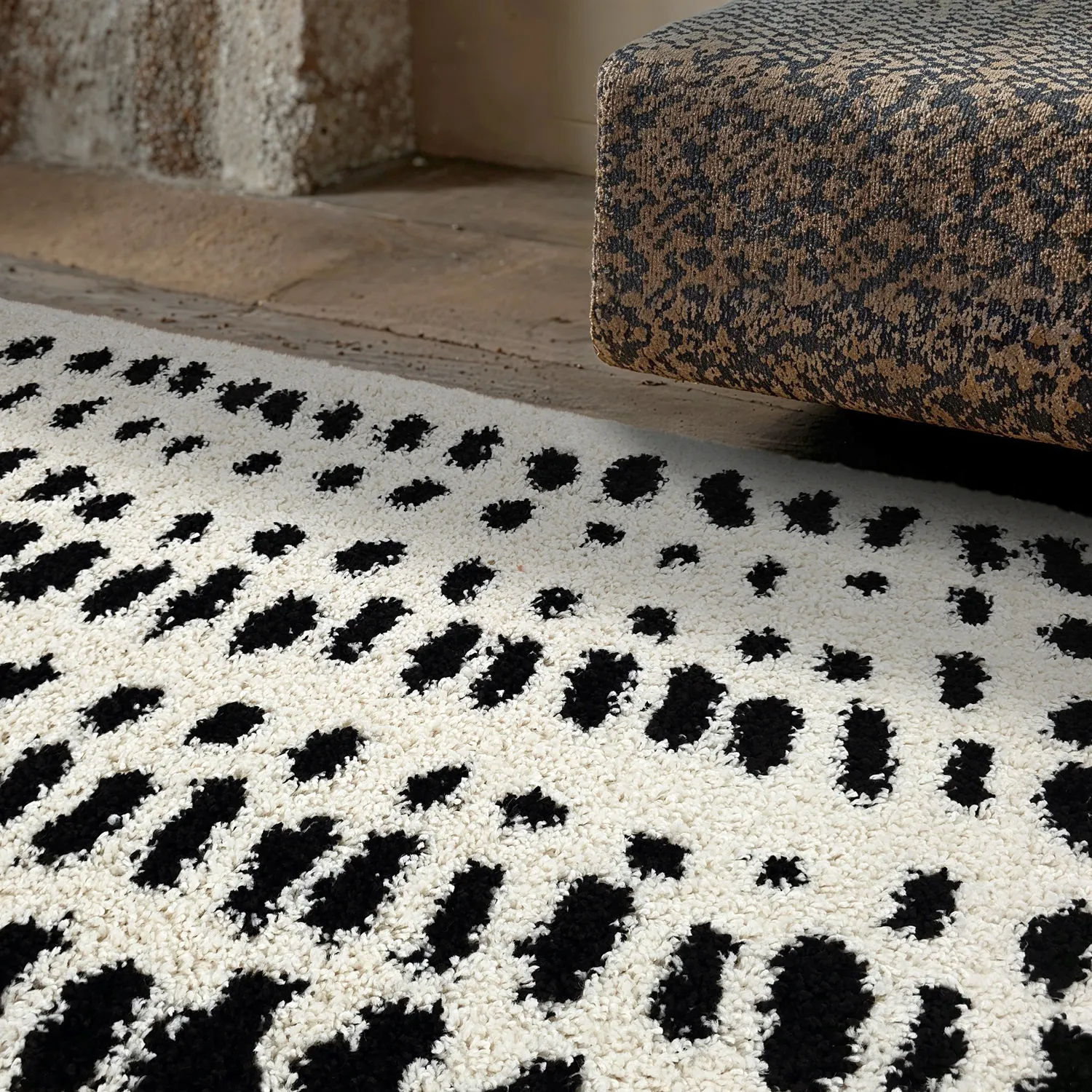 Shaggy rugs - Dotty (black/white)