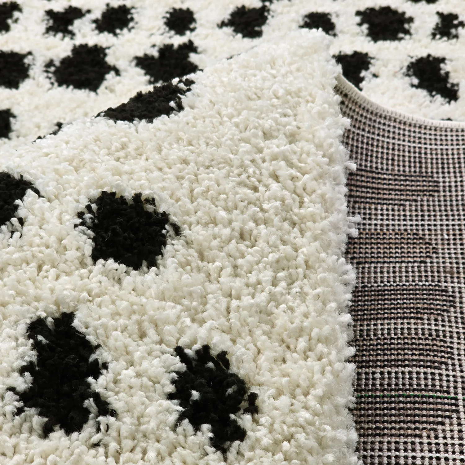 Shaggy rugs - Dotty (black/white)