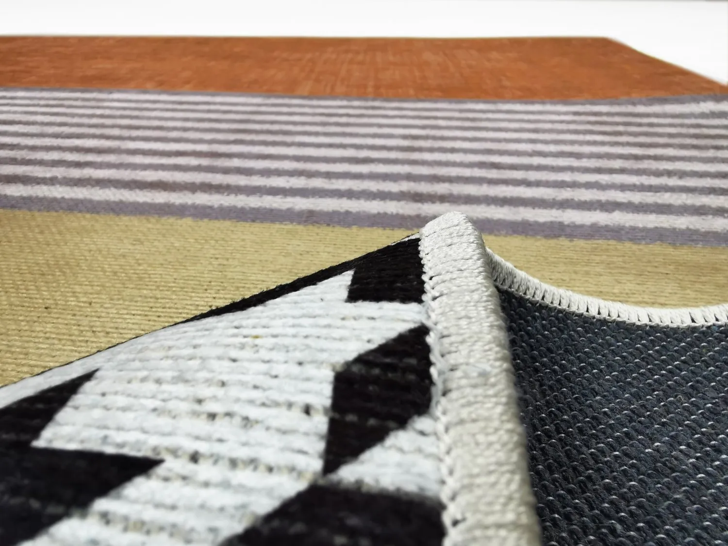 Wilton rug - Esme (orange/multi)