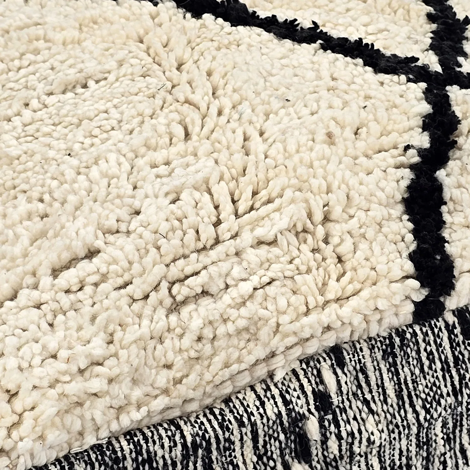 Pouf - Moroccan Beni Ourain 011