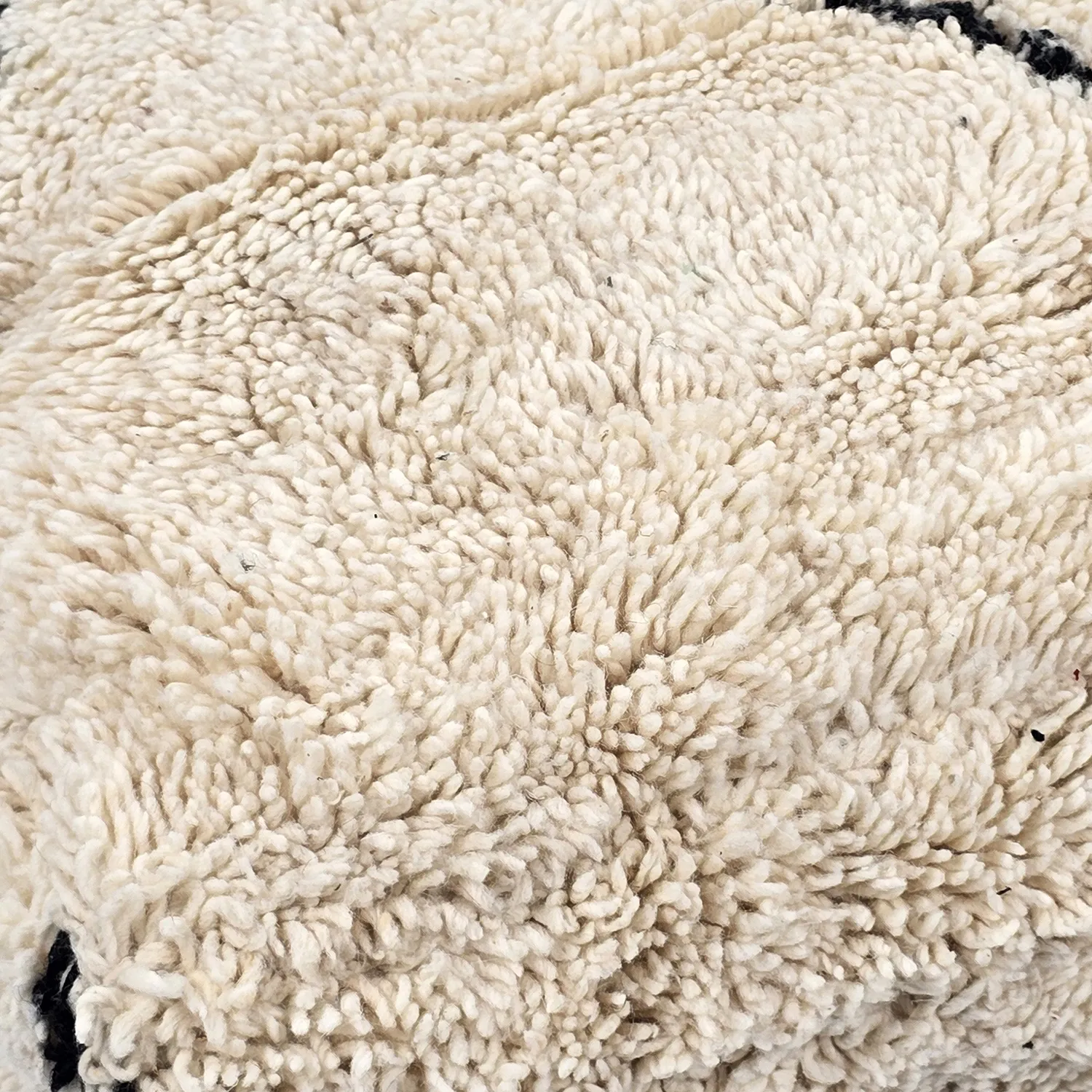 Pouf - Moroccan Beni Ourain 025