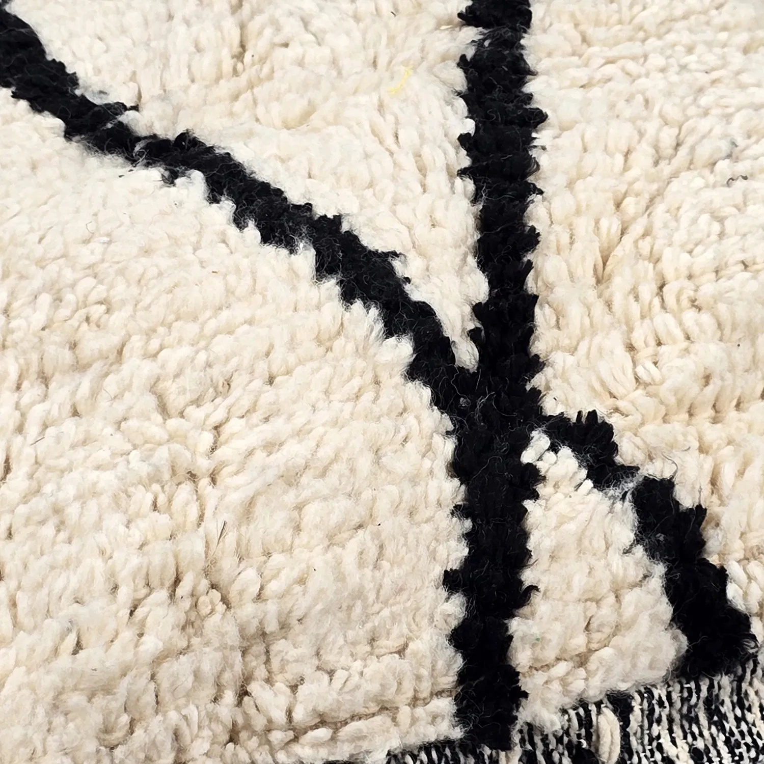 Pouf - Moroccan Beni Ourain 045