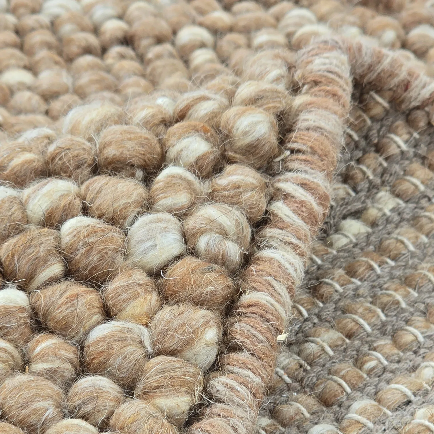 Round rug - Avafors Wool Bubble (light brown/white)