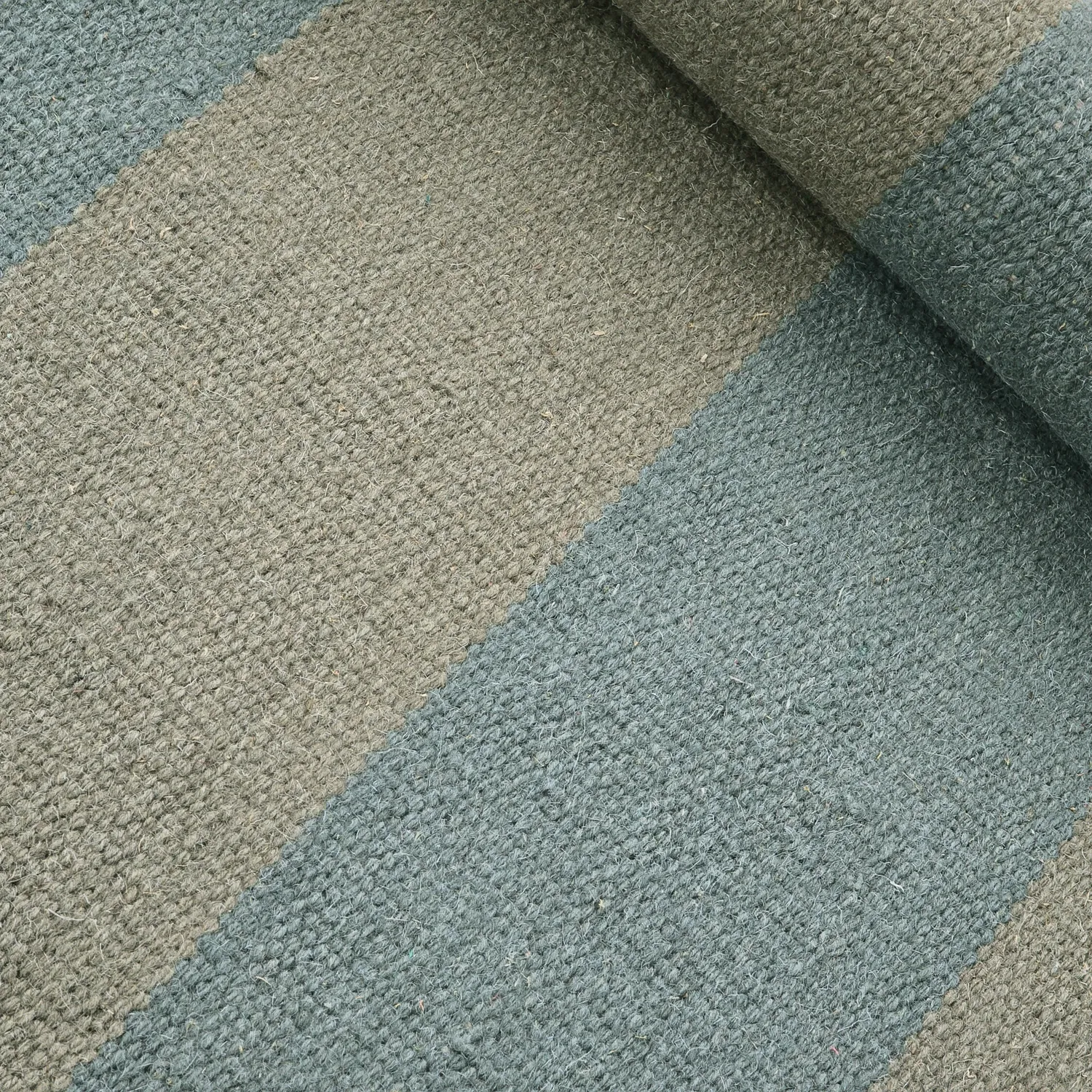Wool rug - Garine (green)