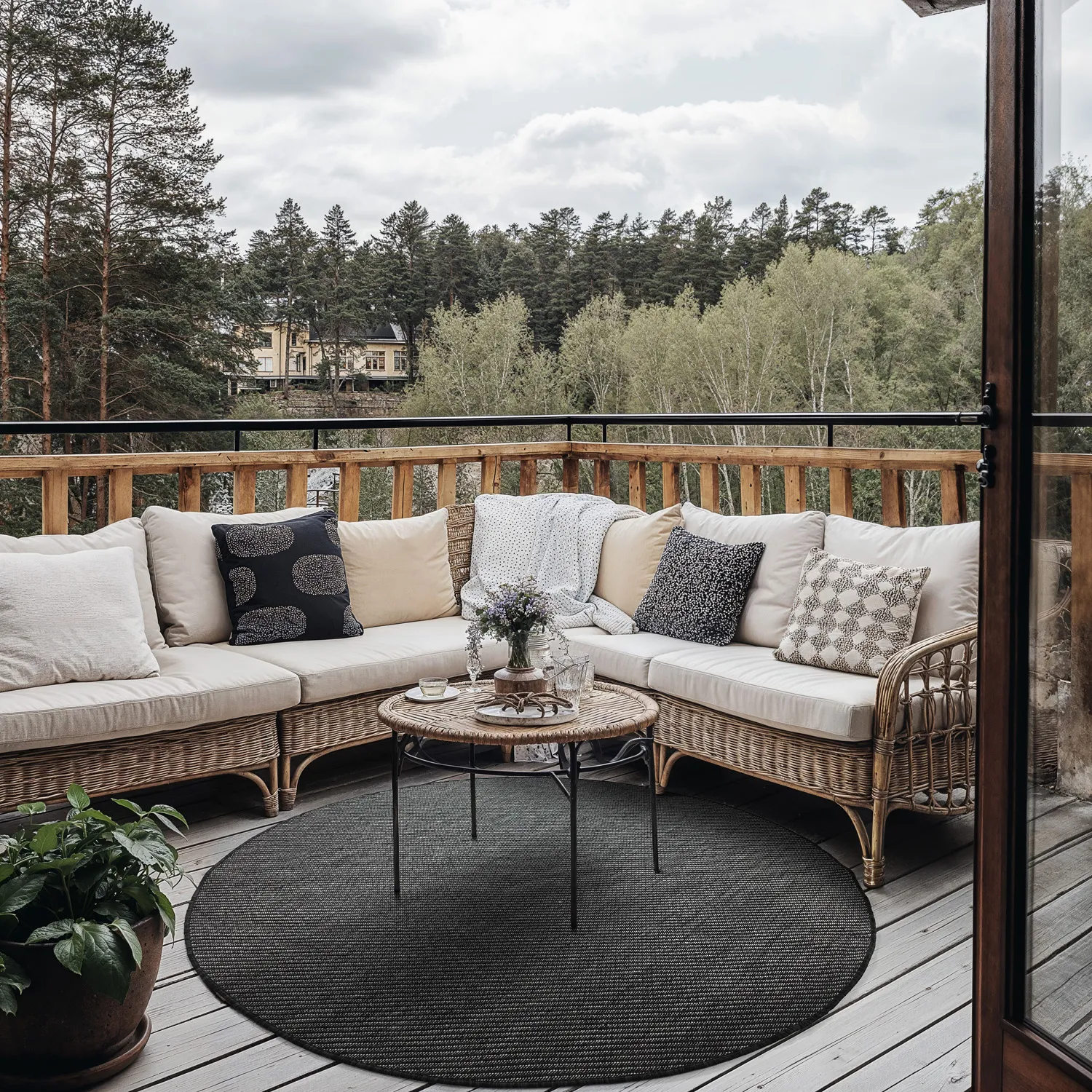 Round rug - Indoor/Outdoor Bennett (black)