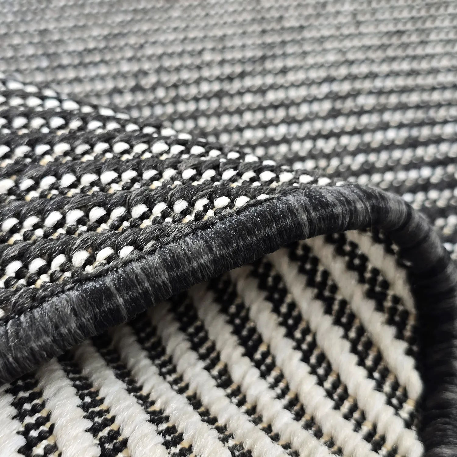 Round rug - Indoor/Outdoor Bennett (black)