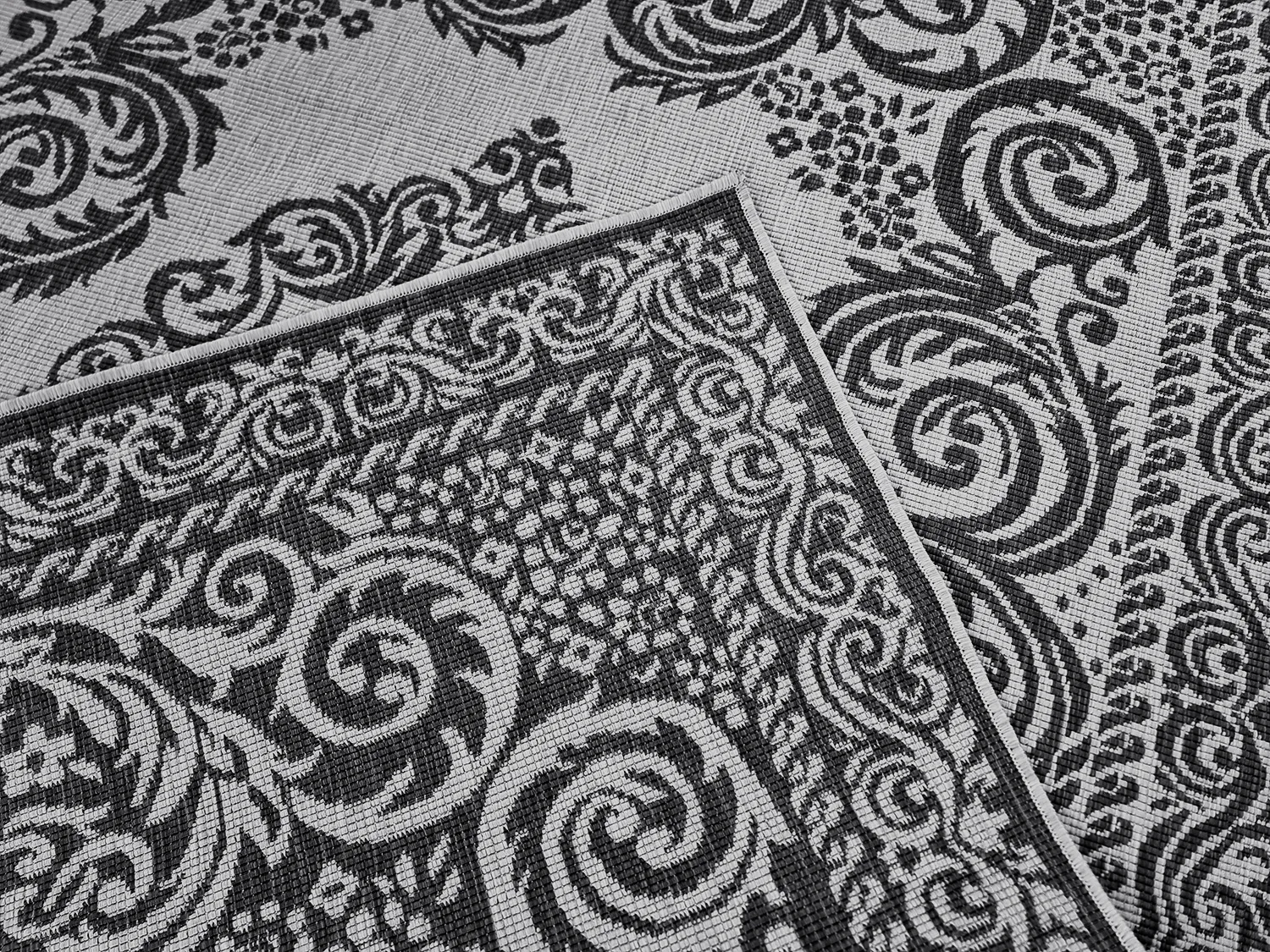 Indoor/Outdoor rug - Sylvaine (black)