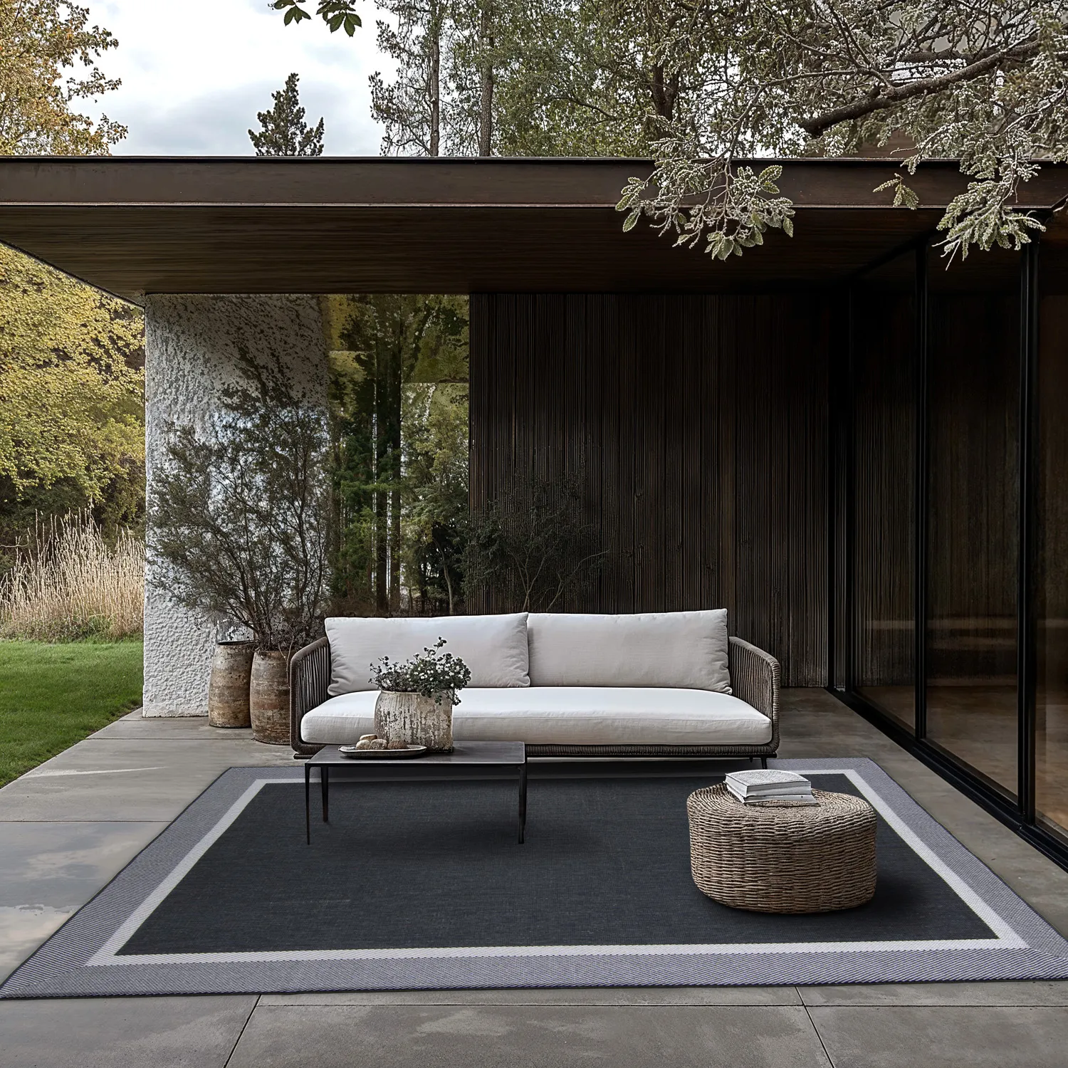 Indoor/Outdoor rug - Alta (black)