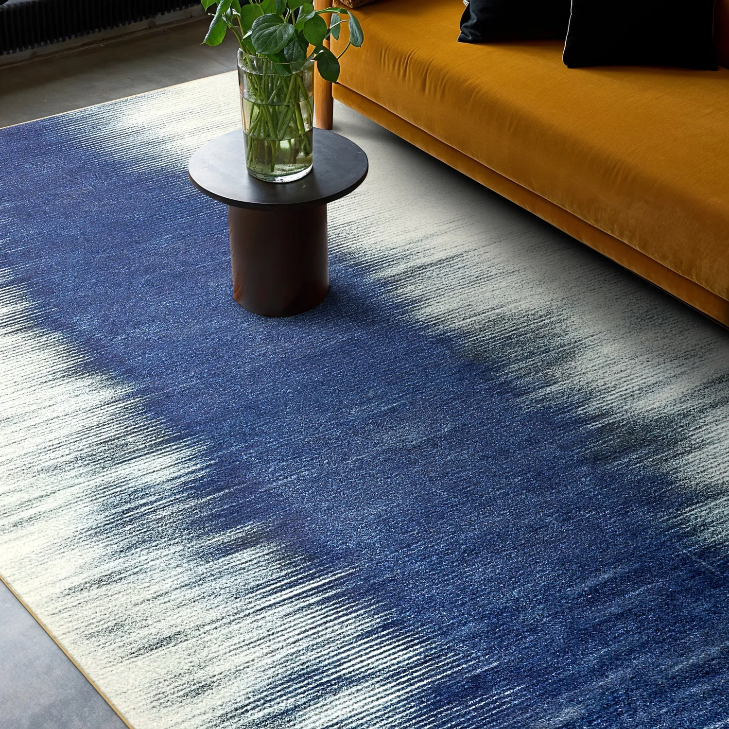 Wilton rug - Cara (white/dark blue)