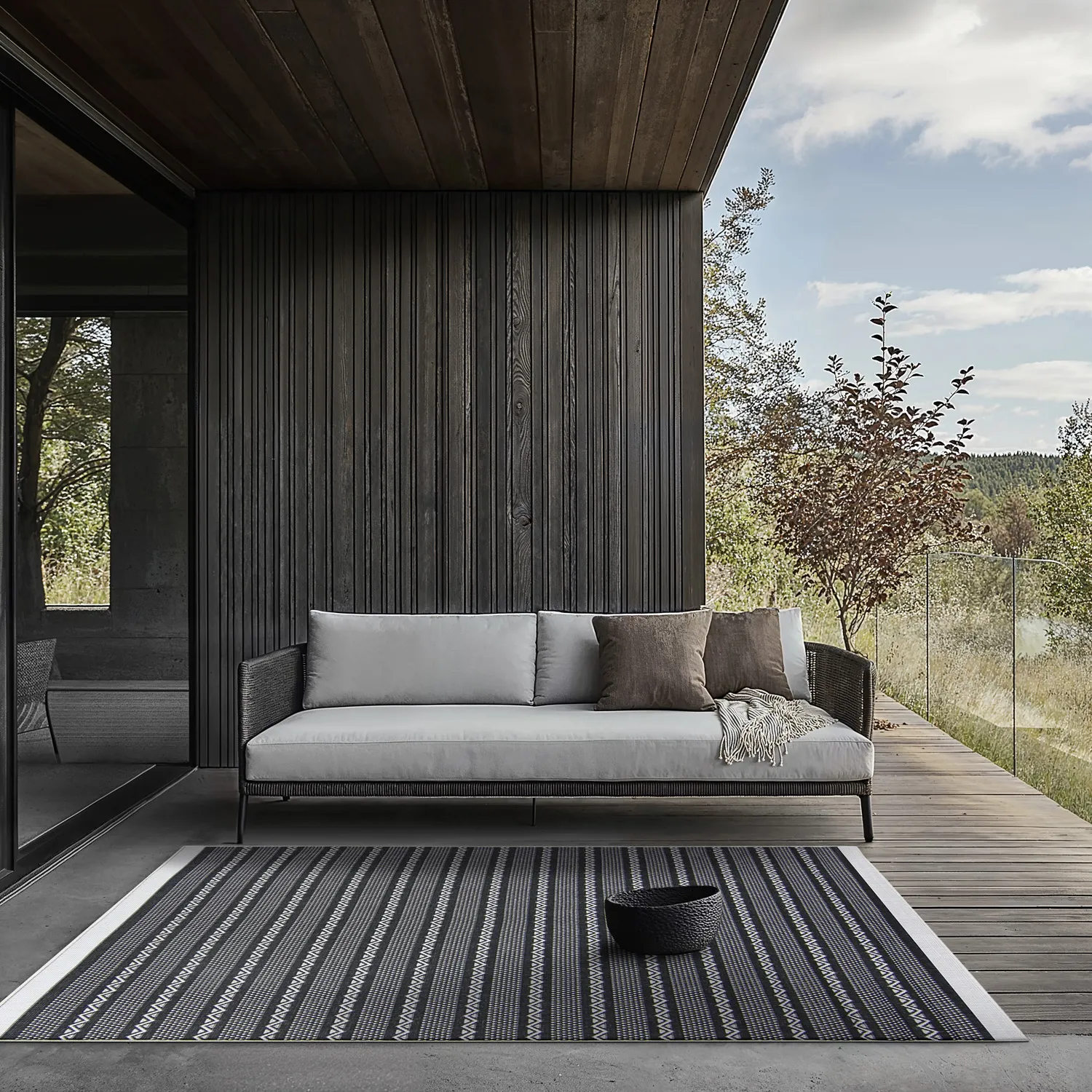 Indoor/Outdoor rug - Geiranger (black)