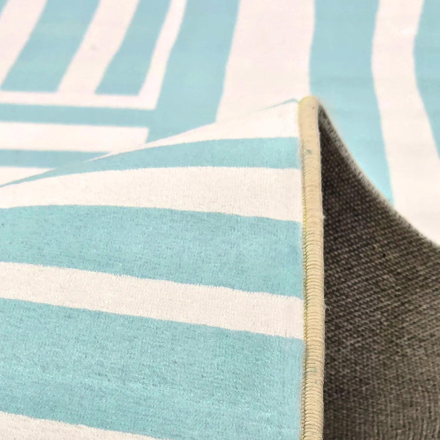 Wilton rug - Joma (turquoise/white)
