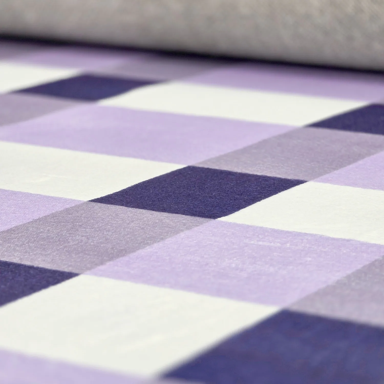 Wilton rug - Sedona (purple/multi)